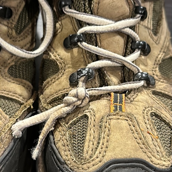 Golden Retriever Work Boots; waterproof with hard toes; men’s size 9 1/2 Wide - Picture 5 of 8